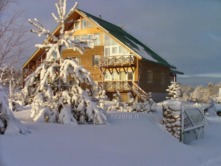 A. Gedvilo sodyba prie Akmenos ežero