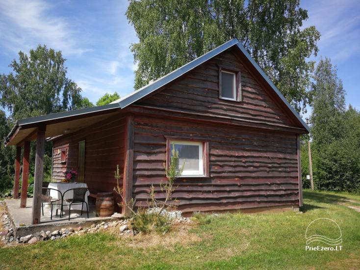 Sodyba Molėtų rajone netoli Virintos Ežero Geras Kaimas. Namelis 8-10 vietų