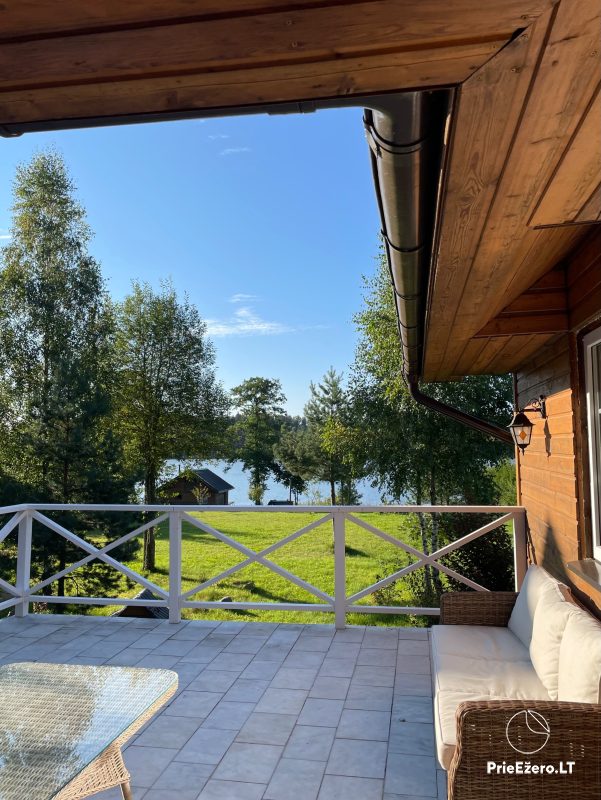 Kaimo turizmo sodyba ant ežero kranto. Pirtis, kubilas