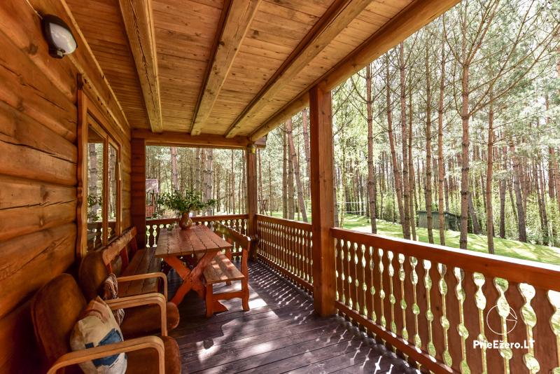 Poilsio nameliai, pirtis sodyboje Žemuogynė prie Gėlių ežero Molėtų rajone