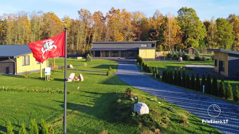 Sodyba Riešutas SPA 45 km nuo Vilniaus: nauja salė vestuvėms ir kitoms šventėms, nameliai poroms, pirtelės nuoma, kubilas.