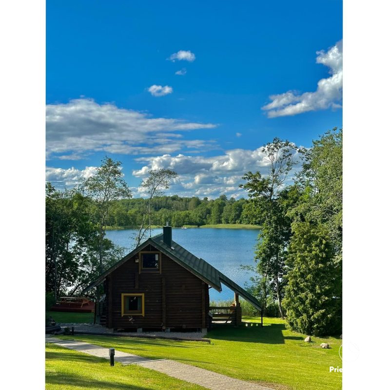 Poilsis ir šventės ant Kliepšių ežero kranto - KAZLŲ SODYBA.