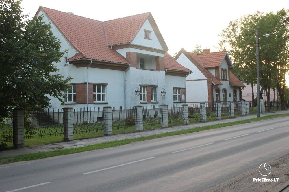 Priekulės evangelikų liuteronų svečių namai - 1