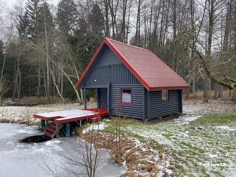 Kaimiška pirtis prie Paluknio, Trakų rajonas (iki 6 asm.)