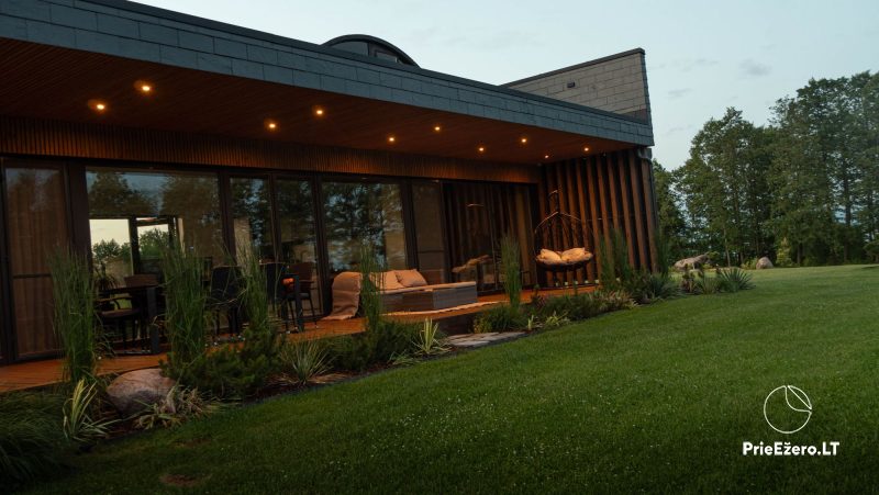 MACKONIŲ VILOS prie Galuonų ežero, Molėtų raj.- modernūs nameliai su pirtimi, kubilu