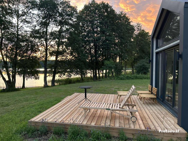 Lake Garden Villa - moderni vila ant ežero kranto su pirtimi