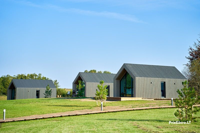 Namelis dviems su Jacuzzi prie Orijos ežero