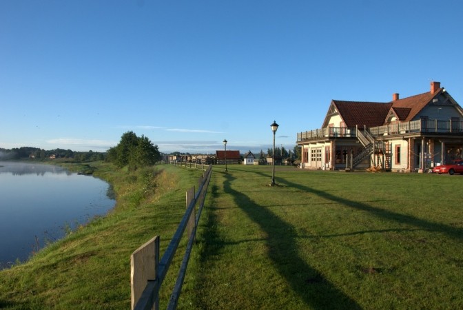 Svečių namai, Kempingas ir Nameliai prie upės Ventspilio rajone Ventaskrasti - 6