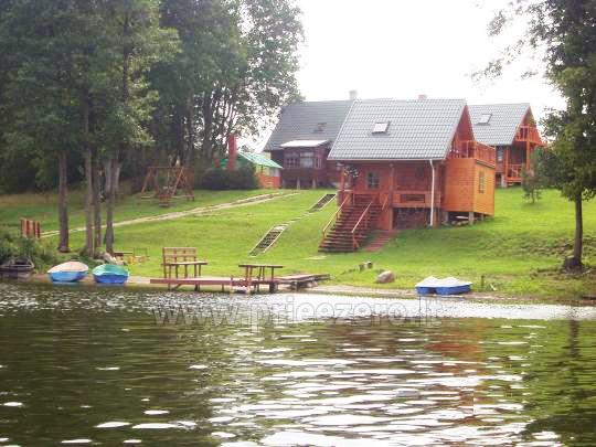 Edmundo Dapkaus kaimo turizmo sodyba Ignalinos rajone prie ežero