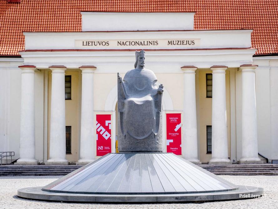Lietuvos nacionalinis muziejus Vilniuje - didžiausias ir vienas seniausių šalyje Lietuvos kultūros paveldo muziejus - 1