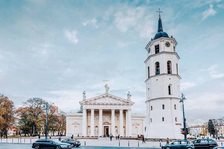 Vilniaus Katedros aikštė