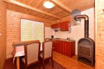 Namelis 8 vietų 3 miegamųjų kambarių. Namelio paros kaina 110–150 €. - 3