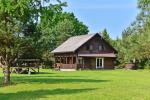 12 vietų (4 miegamų kambarių) rąstinis namas su kubilu - 1