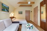 Šeimyninis numeris 2-4 svečiams su dvigule lova ir miegamąja sofa - 4