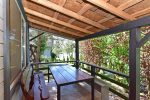 Namelis 10 vietų, 5 miegamųjų kambarių ir su terasa. Namelio paros kaina 130–200 €. - 3